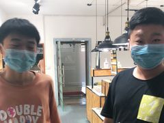 -罗伯特眼镜·蔡司官方授权(罗湖国贸店)