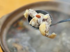 炭炉果鸡煲-威邵鸡煲(西华路总店)