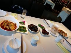 -莲餐厅·湖北菜·藕汤是头牌(愚园路店)