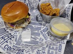 -TRIPS BURGER(大钟寺店)