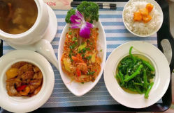 -臻康乃馨月子中心(集美店)