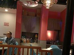 -老街烧烤大排档·地道湖北菜·龙虾馆(汉口火车站店)