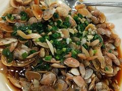-瑞虹新天地月亮湾