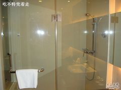 -西安绿地假日酒店