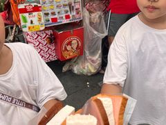 -詹爷爷乌节路街头冰淇淋