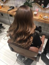 -PE SALON