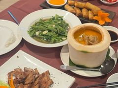 -Neary Khmer Restaurant