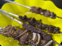 -烤肉小伙烤肉店