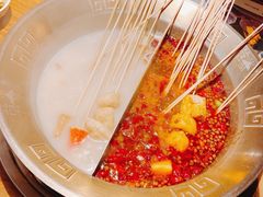 经典鸳鸯锅底-草堂無二·成都串串(万象城店)
