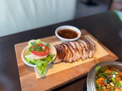 -大头虾越式风味餐厅(光明广场店)