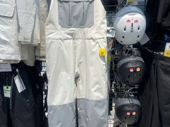 -迪卡侬(烟台万达店)