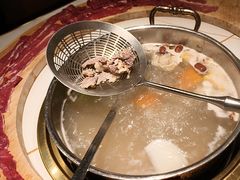 -牛人日志·鲜牛肉骨汤火锅(万科里瑧店)
