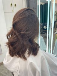 -MODEL'S HAIR