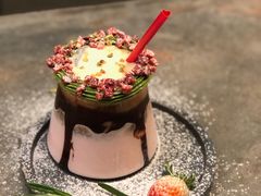 花环-BE NORMAL CAFE(霞溪路店)