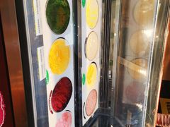 -亚马逊环球美食百汇(新城吾悦广场店)