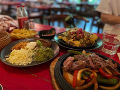 -Pistolera Mexican Cantina女枪手墨西哥餐厅(碧云路店)