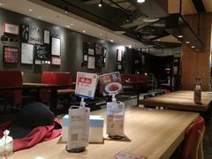 大堂-必胜客(新中纬店)
