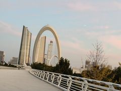-南京眼步行桥