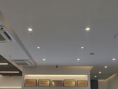 -洪平血旺椒麻鸡雅鱼饭店(熊猫大道店)