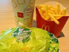 -麦当劳(南京路2店)