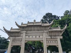 -灵岩山风景区