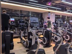 -威克健身游泳(万菱汇店)
