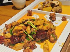 -隔壁老王·家常云南菜(花巷店)