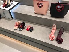 -CHARLES&KEITH(城西银泰店)