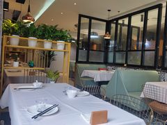 -临安鲲凌餐厅(钱王大街店)