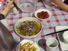 -龙巢盱眙龙虾·鸡煲·烧烤宵夜(坪洲店)