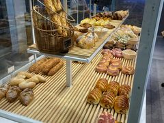 -焙丽拾光(麦凯乐直营店)