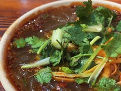 -余香七手工酸辣粉(荣勋花园店)