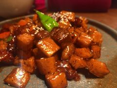 杏鲍菇炒牛肉粒-来龙里 精致 东南亚餐室(万象城店)