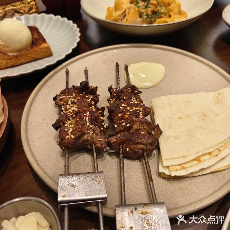 杭州探店 | 杭州首家炭火融合菜的酒馆