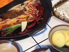 -巴卤社老火锅(财富店)