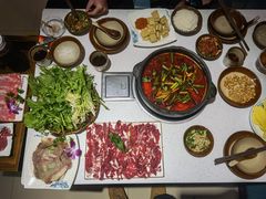 -贵府酸汤牛肉火锅·贵州老字号(飞山街店)