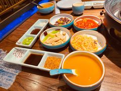 -明洞阿姨·韩式酱蟹烤肉·创意料理(三元桥店)