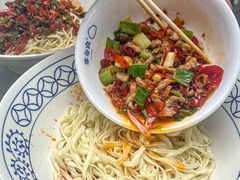 -李与白包子铺(桐梓林店)