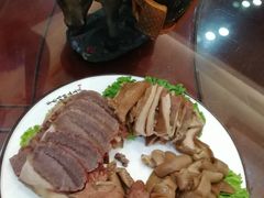 -乔家小院•本地小海鲜•非遗驴肉(万年泉路店)