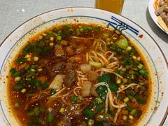 酸汤臊子面-大嘻咹biangbiang面(历史博物馆店)