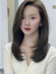 -丝语萱形象