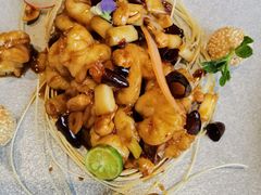 宫爆虾球配成都麻圆-南堂館川菜文化餐厅(天府店)