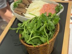 -廖掌柜·重庆鲜货火锅(上海首店)