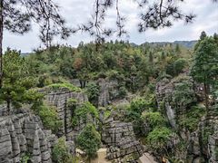 -梭布垭石林景区