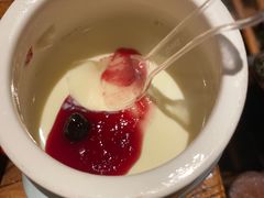 -老牌坊云南鱼豆花火锅(爱建店)