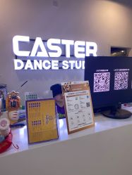 -CASTER跳舞俱乐部