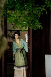 点击看大图 -两间半汉服工作室(平江路店)