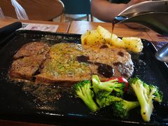 -必胜客(安盛金马店)