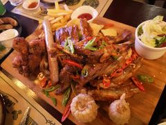 招牌肋排大拼盘-马迭尔德式西餐精酿啤酒屋(中央大街店)
