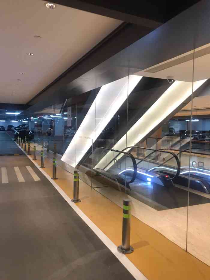 王府中环地下停车场